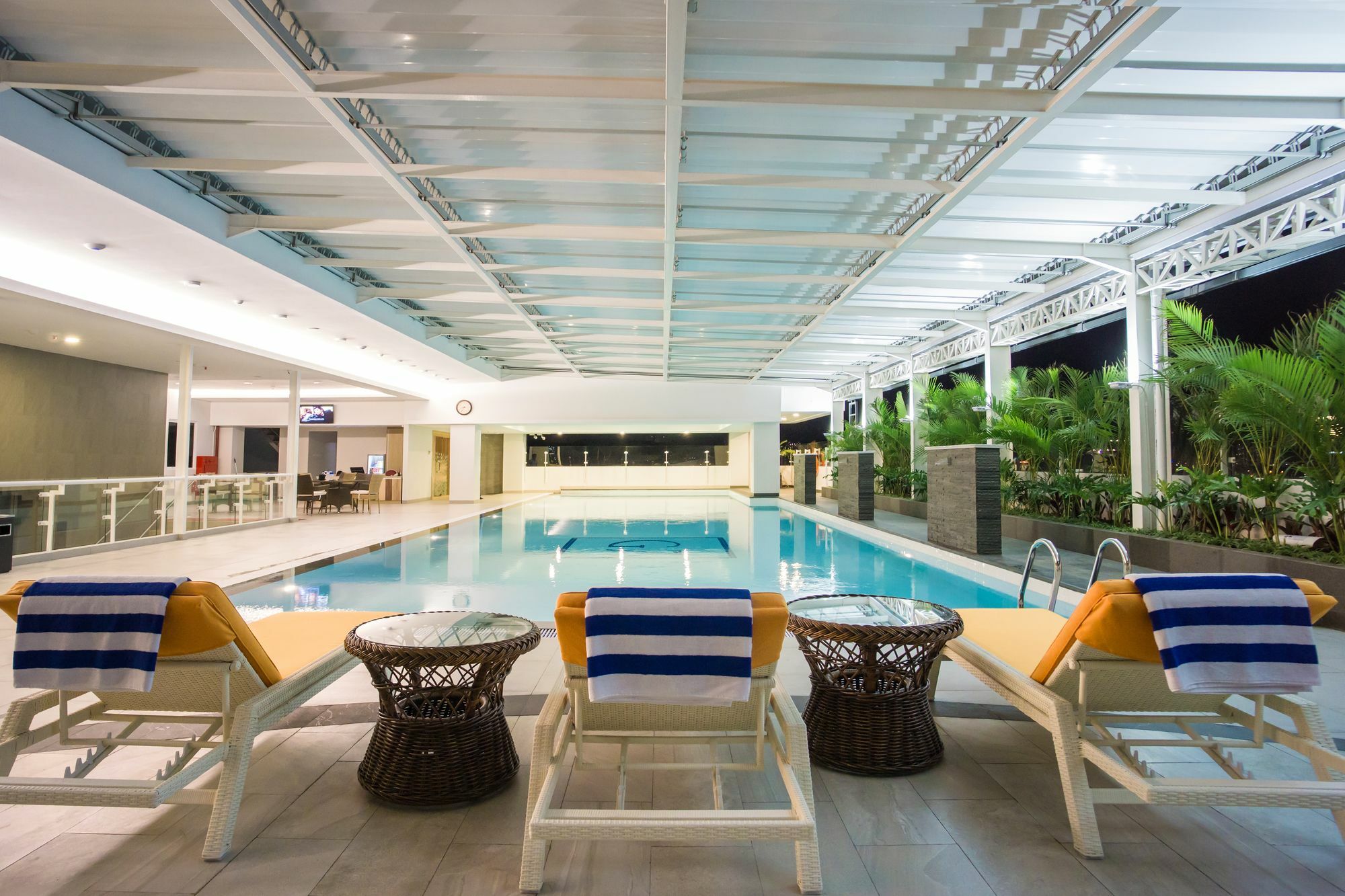 Grand G7 Hotel Kemayoran Джакарта Экстерьер фото